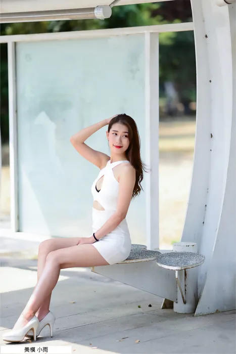 [Mzsock] NO.096 Xiaoyu off-shoulder dress, high heels, beautiful legs, outdoor shot street photography#[100P]-48